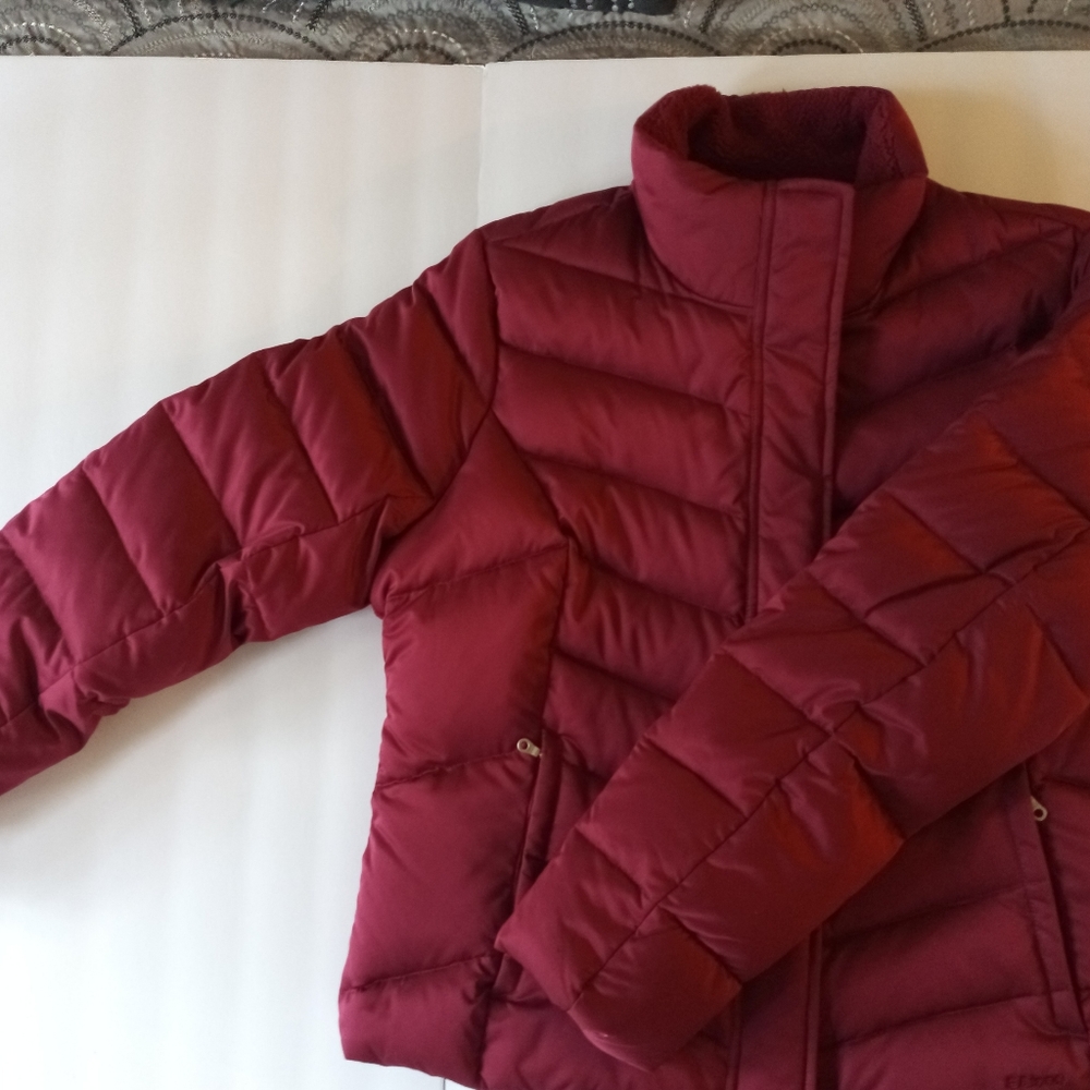 Eddie Bauer burgundy goose down women's jacket